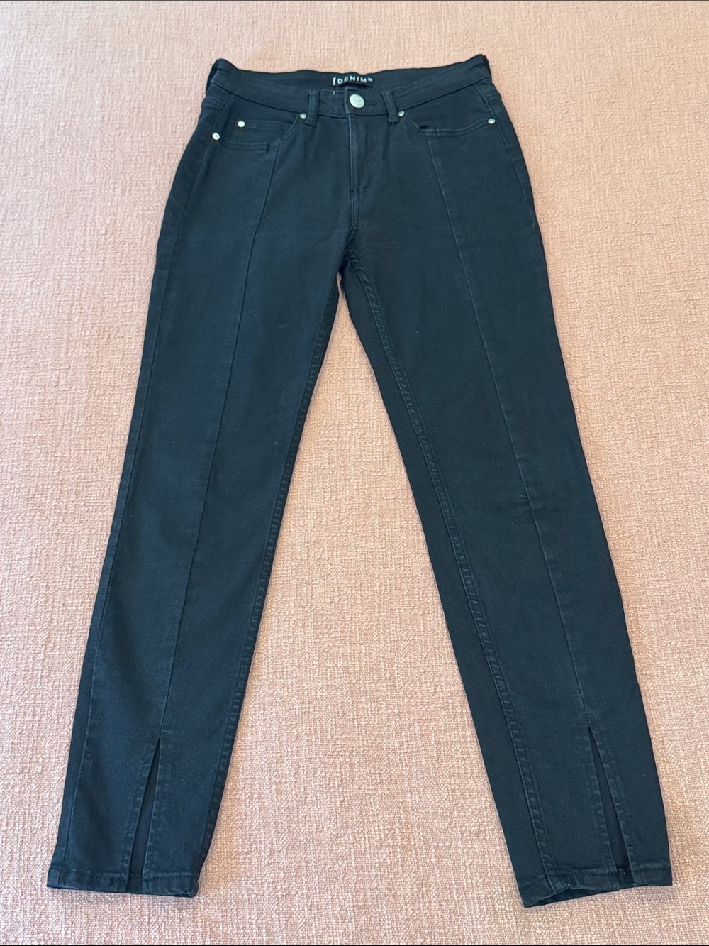 W27L27.5 rise 9.5 Women's European Skinny Front-Slit Jeans - Black